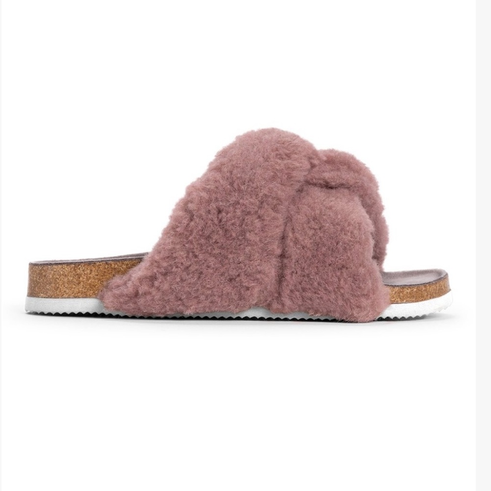 Muk Luks. Pink/mauve fluffy slide  slippers. SZ.L. SZ.M - Picture 4 of 10